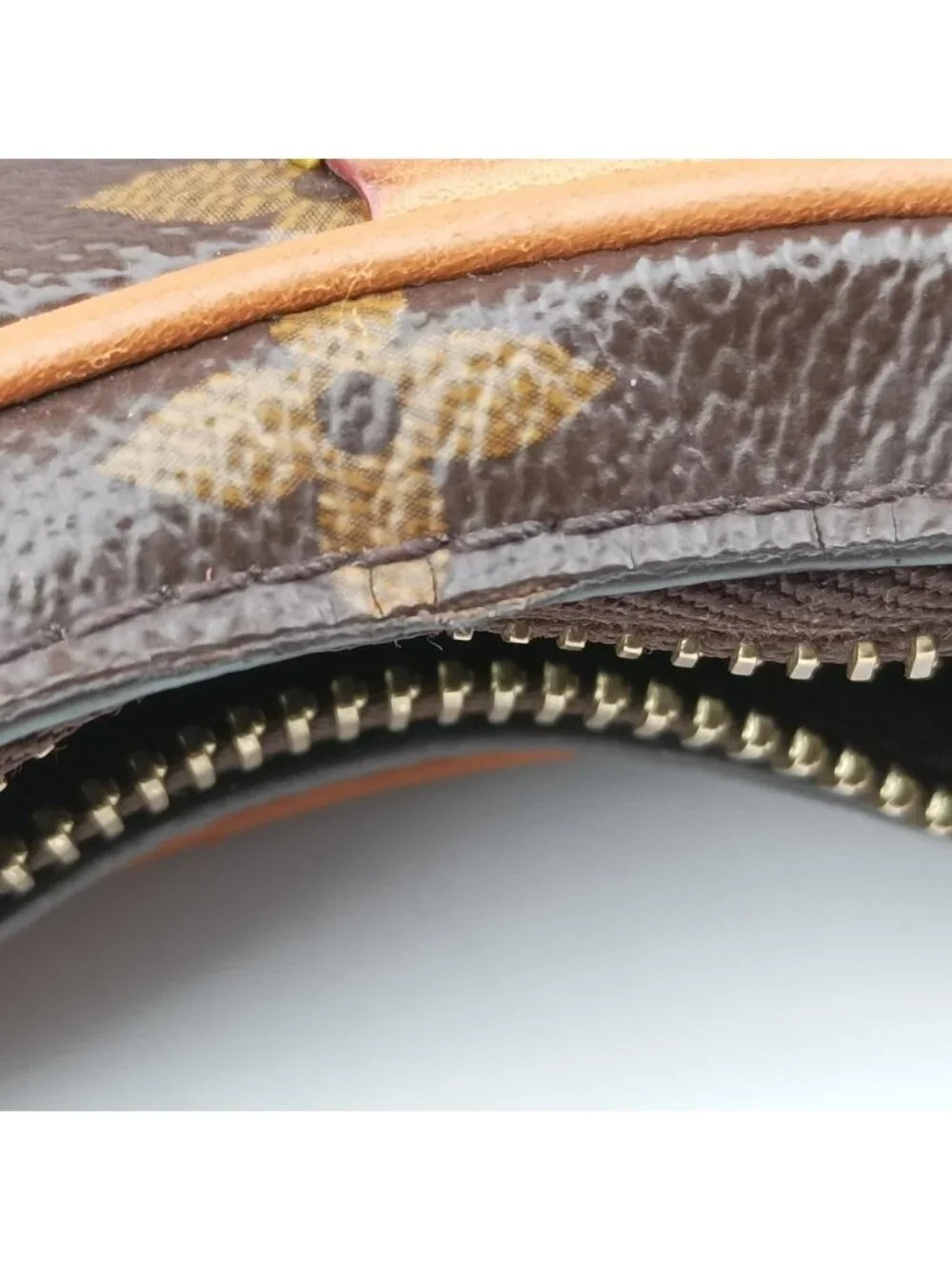 Louis Vuitton Croissant MM Brown Monogram Canvas Shoulder